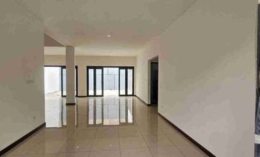 cluster eksklusif Asia Tropis Harapan Indah, lokasi strategis, nyaman, dan bebas banjir.