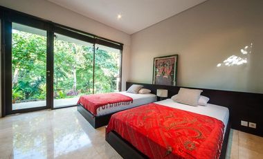 FOR SALE VILLA FURNISHED LOKASI BEST VIEW JUNGLE DI GIANYAR NEAR UBUD