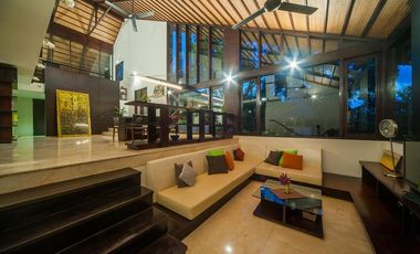 FOR SALE VILLA FURNISHED LOKASI BEST VIEW JUNGLE DI GIANYAR NEAR UBUD