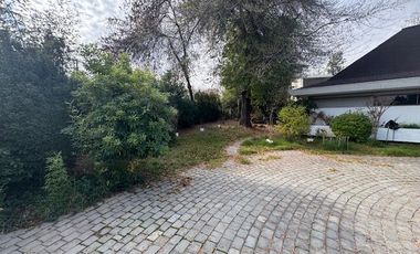 Venta Gran Casa 680/2700 6D6B8E2B San Carlos Apoquindo ONE