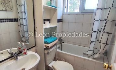 Leon Propiedades arrienda casa amoblada en sector Lo Águila, Curacaví.