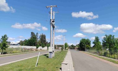 Lote urbano con luz y agua