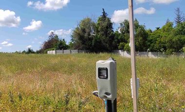 Lote urbano con luz y agua