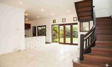 Buc villa 350m2 one gate security 24jam 6room elit imam bonjol jl8mtr