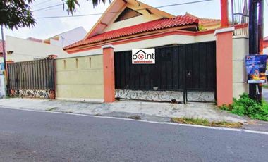 Rumah Strategis 2 Lt Tengah Kota Solo