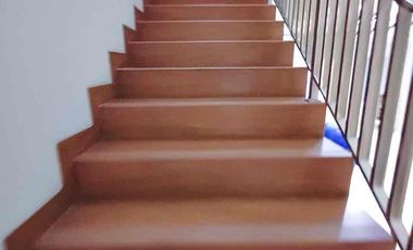 Rumah Mewah 2 Lt Tengah Kota Strategis