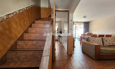 Casa en venta de 3d y 3b en condominio en La Reina