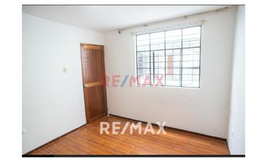 OPORTUNIDAD SE VENDEN 2 CASAS EN UNA CON 6 DEPARTAMENTOS