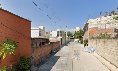 CASA DE RECUPERACIÓN BANCARIA EN CALLE ACACIAS, COL. BUGAMBILIAS, JIUTEPEC, MORELOS. ¡NO SE ACEPTAN CRFÉDITOS!