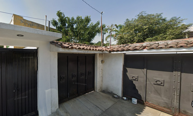CASA DE RECUPERACIÓN BANCARIA EN CALLE ACACIAS, COL. BUGAMBILIAS, JIUTEPEC, MORELOS. ¡NO SE ACEPTAN CRFÉDITOS!