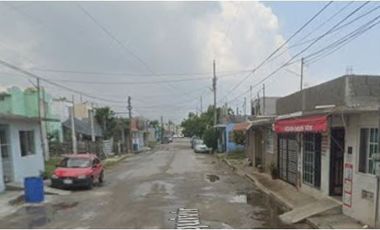 COHC (EMB) CASA EN VENTA DE CONTADO EN UNIDAD SATELIE TAMAULIPAS