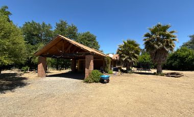 Hermosa Parcela Agroresidencial Con Casa Y Anexos La Retuca