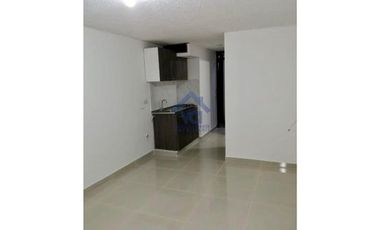 ARRIENDA APARTAESTUDIO EN LA LEONORA