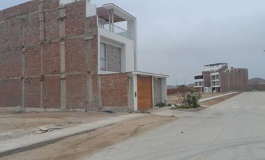 Venta De Exclusivo Terreno Urbano De 120M2, En Las Lomas De Pucusana Km 58