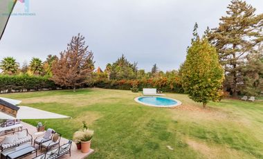 Cómoda casa en parcela - Condominio  en Calera de Tango