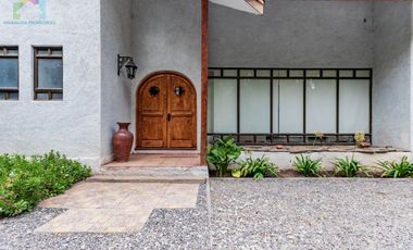 Cómoda casa en parcela - Condominio  en Calera de Tango