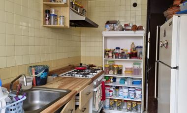 CASA EN VENTA EN CALLE CONSTITUYENTES, TOLUCA - CERCA DE TEATRO JAGUARES - FRENTE A OFICINAS DE ISSEMYM