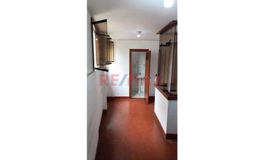 Amplio Local De 105 M² En Segundo Piso – Zona Comercial De Alta Afluencia En Chimbote