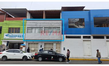 Amplio Local De 105 M² En Segundo Piso – Zona Comercial De Alta Afluencia En Chimbote