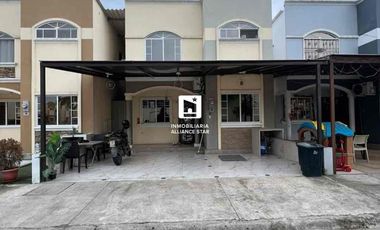 VENTA CASA URB. CIUDAD PALMERA