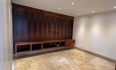 Hermosa Residencia en Venta El Campanario