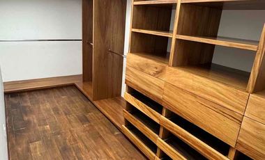 Hermosa Residencia en Venta El Campanario