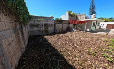 CASA EN VENTA EN CIUDAD DEL CARMEN 🏡✨ 📍Ubicada a unos metros de Periferica, a una cuadra de Panteon Colonia 📍Calle 55 x Periférica norte