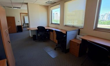 Arriendo espectacular oficina 7 privados, 2 B, 2E    entrega inmediata , a pasos de Av. Libertad ,Viña del Mar