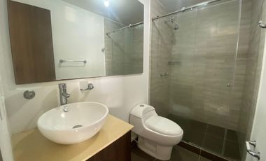 Apartamento en arriendo ubicado por el sector de Álamos