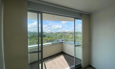 Apartamento en arriendo ubicado por el sector de Álamos