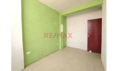 Edificio de 4 Pisos en Venta – Excelente Ubicación en Sullana, Calle Ugarte 1601//ID:1162483