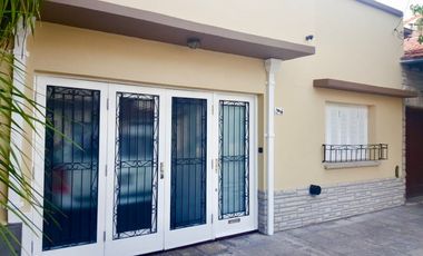 VENTA CASA 3 AMBIENTES CON GARAGE, PATIO Y TERRAZA NEUQUEN AL 1800 BARRIO DON BOSCO