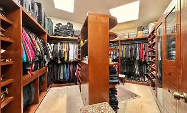 INTERLOMAS:  CASA EN BOSQUES DE LAS PALMAS