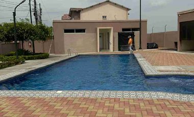 En Alquiler Casa en Urbanización Málaga 1