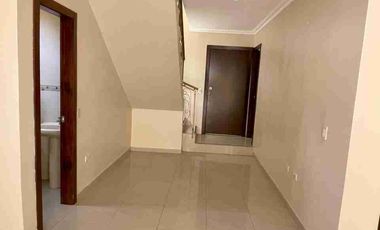 CASA DE VENTA O ALQUILER EN ARCADIA