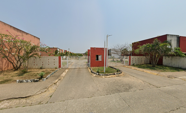 CASA EN CIRCUITO DE SAN GABRIEL,COATZACOALCOS, VERACRUZ. ¡¡NO CREDITOS!!