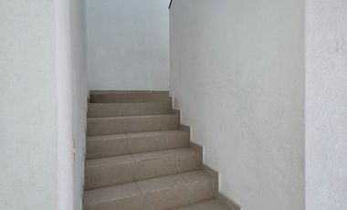 Renta Casa de 3 Recámaras en Fracc. Residencial Santa Fe, en Zona Sur.