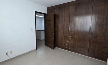 Renta Casa de 3 Recámaras en Fracc. Residencial Santa Fe, en Zona Sur.