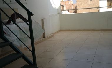 Amplio depa con terraza en Santa María, 5ta Etapa, Trujillo