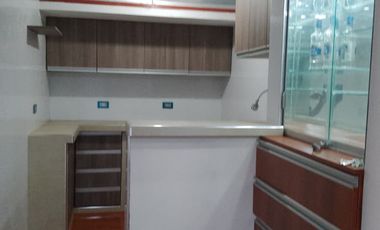 Amplio depa con terraza en Santa María, 5ta Etapa, Trujillo