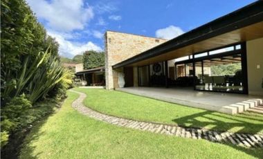 Avandaro, Casa en Condominio en Venta