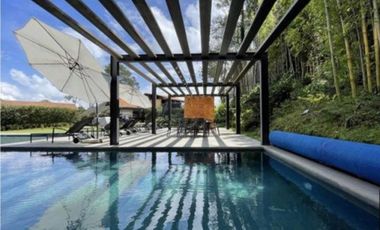 Avandaro, Casa en Condominio en Venta