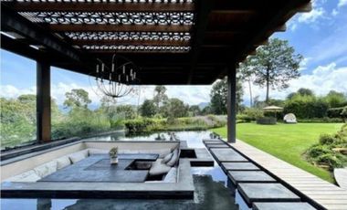 Avandaro, Casa en Condominio en Venta