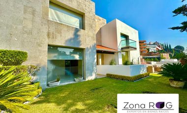 LA HERRADURA: SE VENDE Casa con ELEVADOR.  740 m2 de Terreno y 943 m2 de Construcción