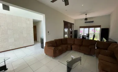 CASA CON ALBERCA EN VENTA EN RINCON DEL CONCHAL I ARLETTE FLORES