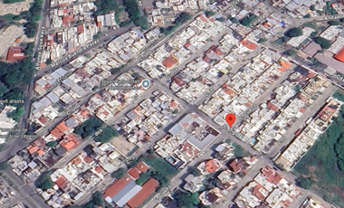 CASA EN FRACCIONAMIENTO AL SUR DE VILLAHERMOSA, TABASCO (REMATE BANCARIO)