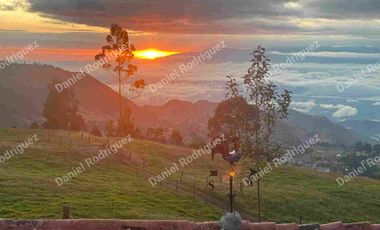 Hacienda lechera de venta en la Paz Nabon. Tecnificada ubicada a 1 hora de Cuenca