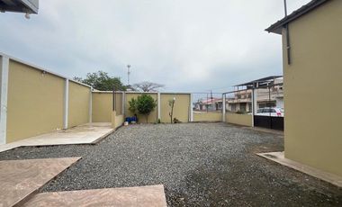 RENTA TERRENO + OFICINA BARRIO VILLAFLORA, MACHALA