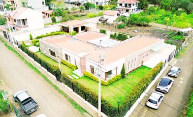 CASA EN VENTA EN ZHUMIR, PAUTE