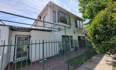 VENTA CASA 4 DORMITORIOS, CERRILLOS